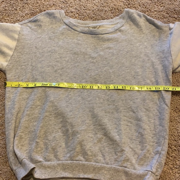 Forever 21 sweatshirt - Picture 4 of 7